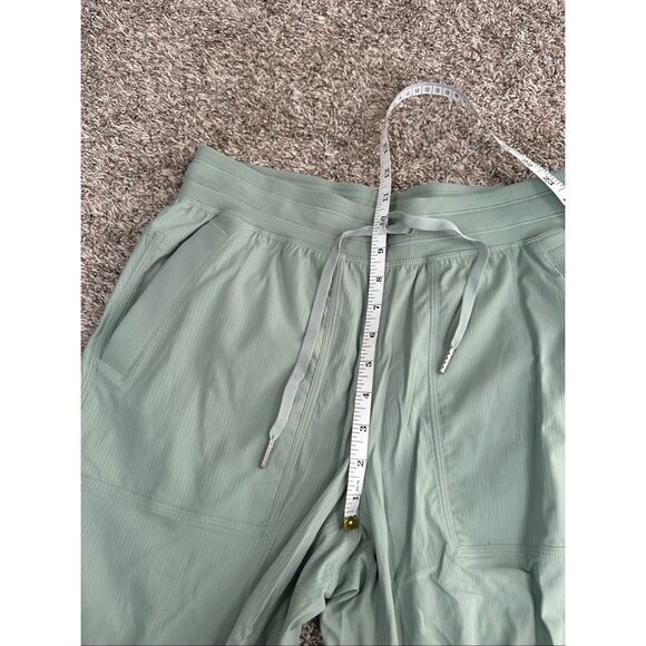 Lululemon Dance Studio Relaxed-Fit Mid-Rise Cargo Pant Jade Grey Green Size S - Picture 8 of 13